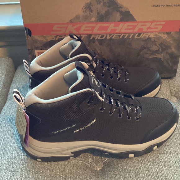 Skechers Women's Trego - Trail Kismet Mid-Top Hiking Boots, size 8 - Picture 1 of 15